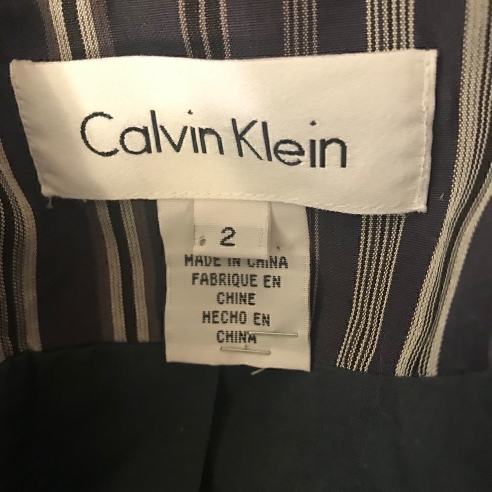 Calvin Klein Size 2 Stripped Jacket! - Picture 3 of 14